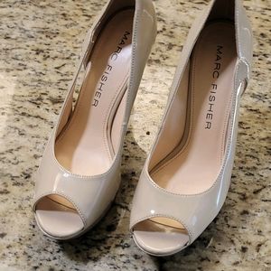 Marc Fisher sz 7.5 NUDE NWOT
